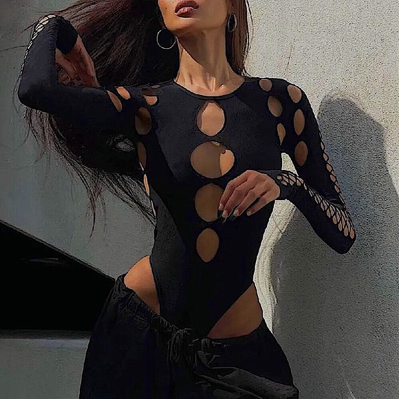 Black hollow out long sleeve bodysuit - Picture 1 of 14